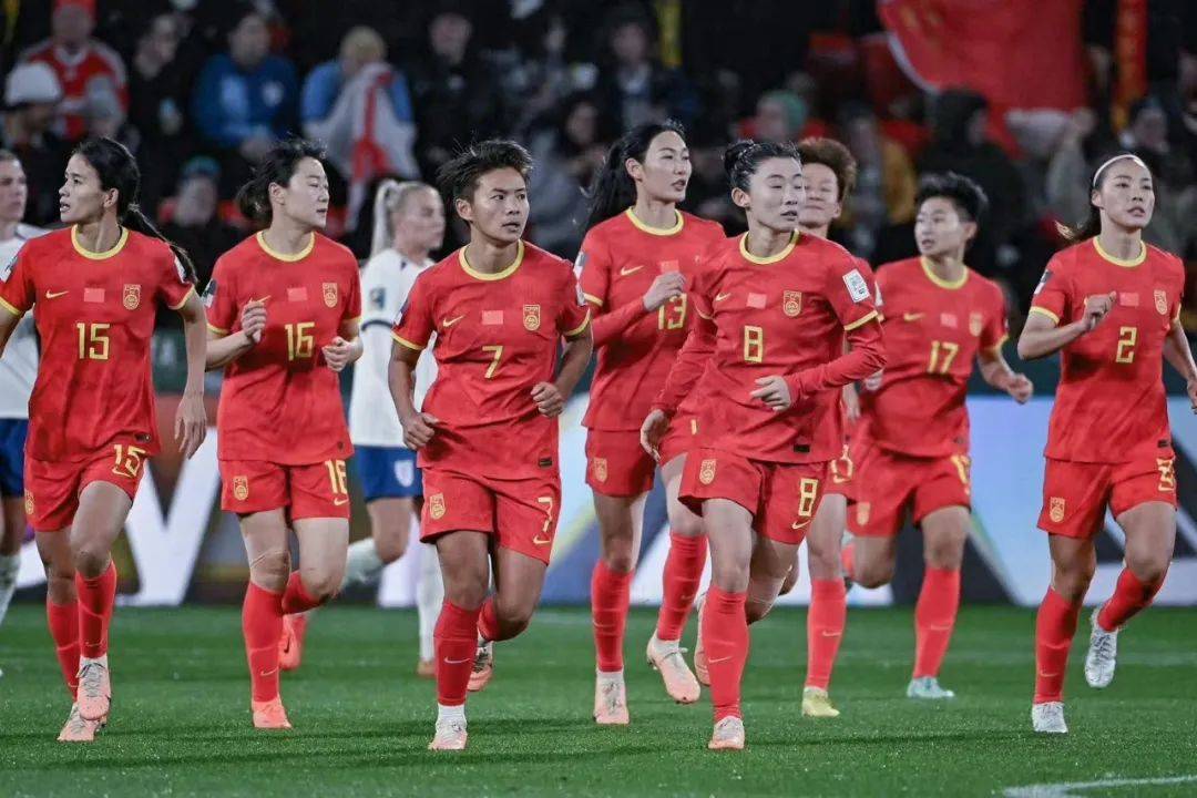 包含实力碰撞，中国女足晋级世界杯半决赛的词条