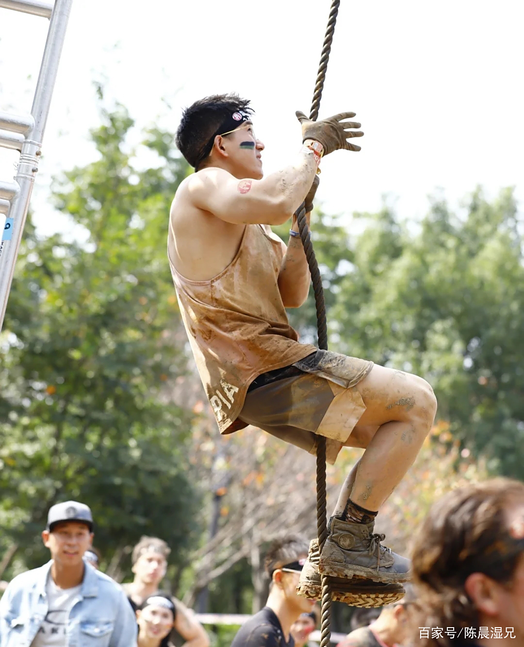 拳拳之心，为全队加油打气，燃烧起激情！的简单介绍